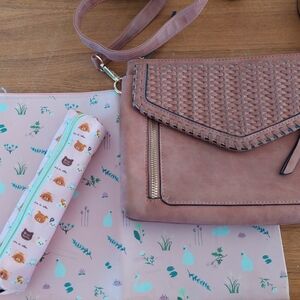 Pink Crossbody Bag Set With Zipperd Pouch Pencil Case Cst 2 Pieces Swans